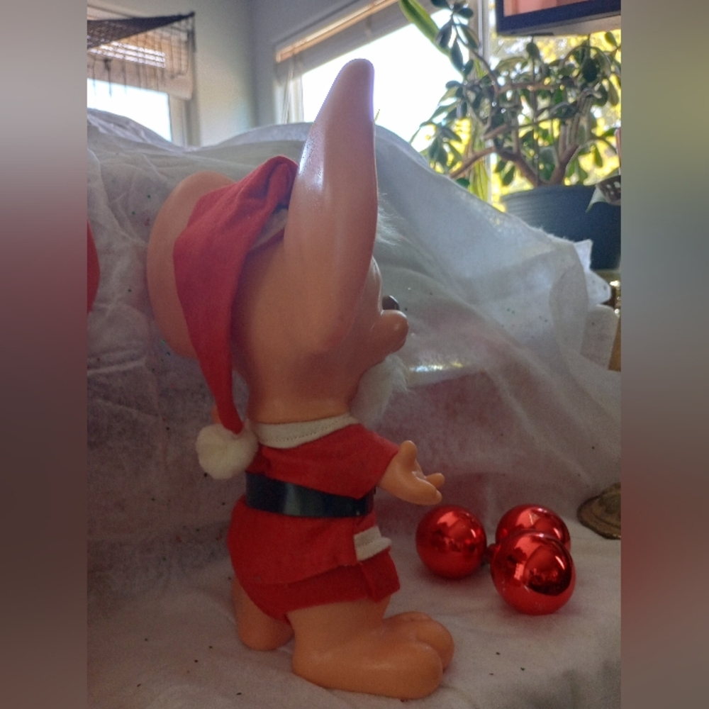 Vintage Christmas Mouse Figurines - Picture 4 of 7